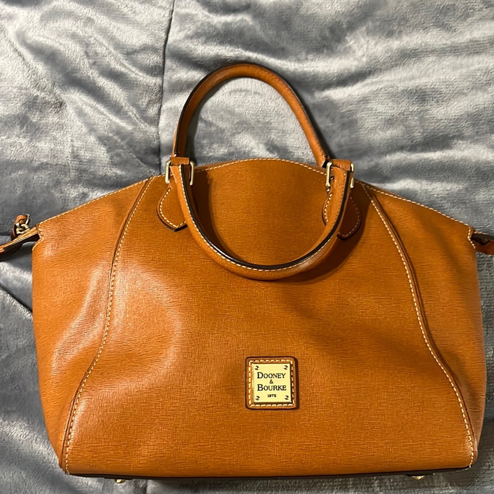 EUC Dooney & Bourke